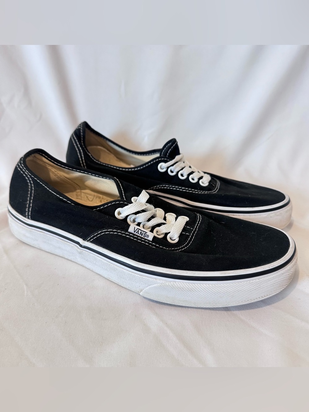 Vans Authentic Black Canvas Low Top Sneakers Men's Size 8.5 Women's 10 Skate EUC